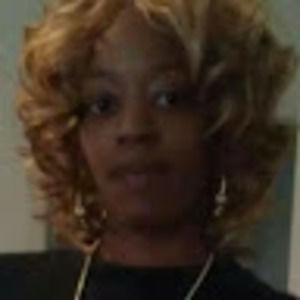 Meet your Posher, Monique